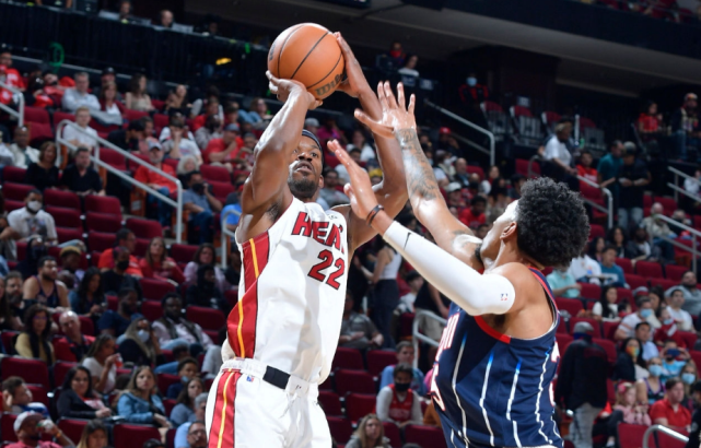 九游体育-巴特勒连续二十场比赛得分超过连败，中国队挑战极限！的简单介绍